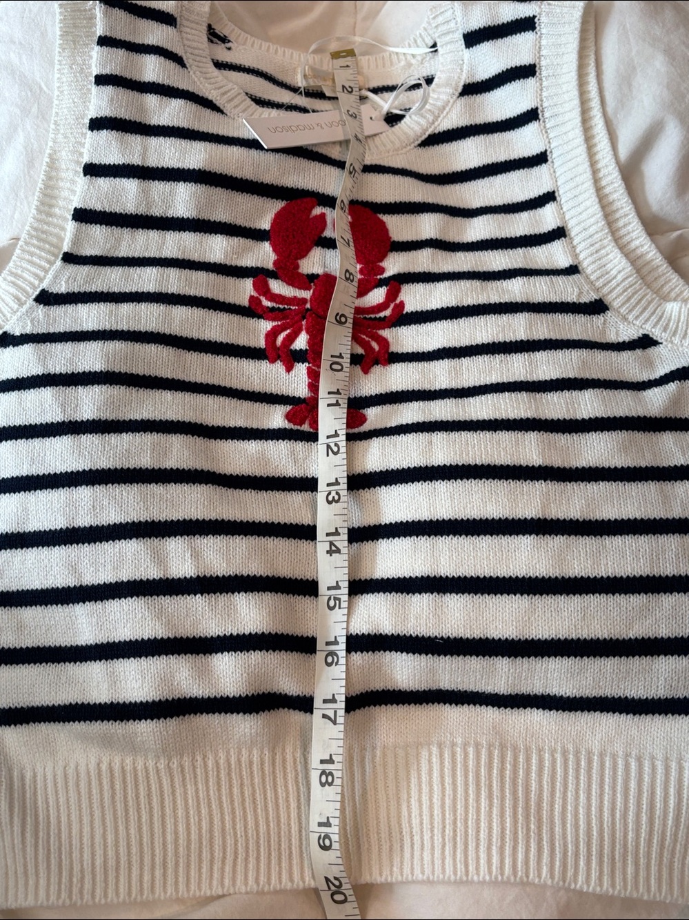 NWT Moon & Madison Striped Knit Red Lobster Motif sweater vest - S - Picture 7 of 8